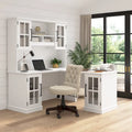 Un bureau avec rangements intégrés